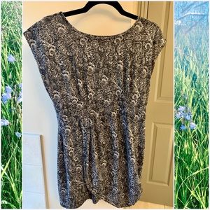 3 for $10 🌿Patterened Dress